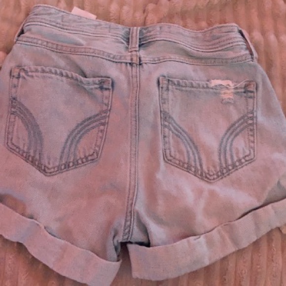 Sold!HOLLISTER SHORTS - Picture 4 of 4